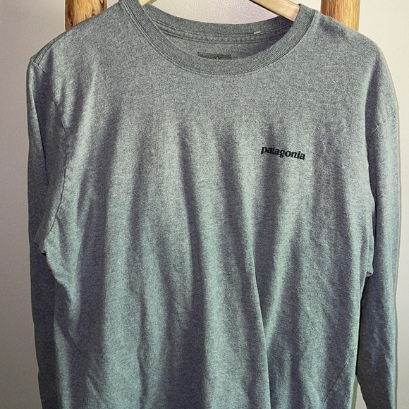 Patagonia Long Sleeve - Picture 2 of 3
